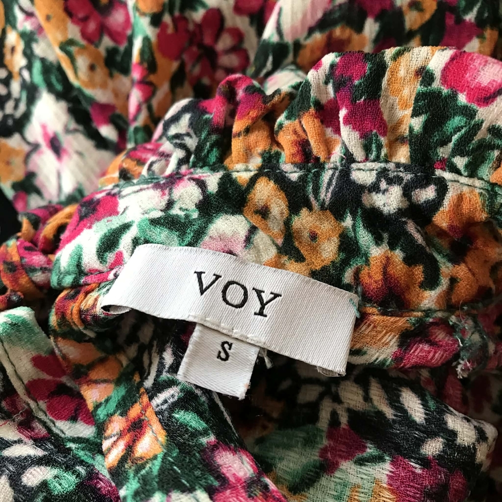 Voy Floral Themed Short Sleeve Mock Neck Blouse Womens Size Small - Picture 7 of 7